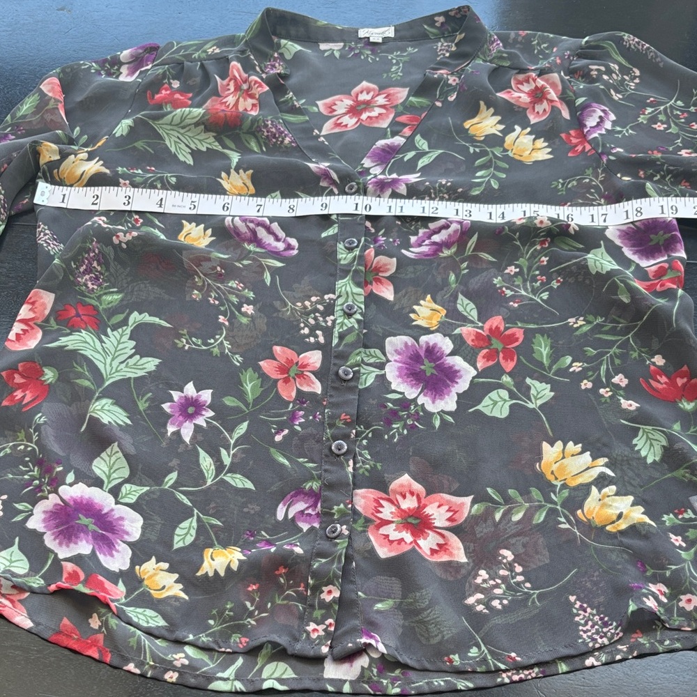 Kismet Dark Floral Sheer Button-Down Blouse - Size M - Picture 7 of 12